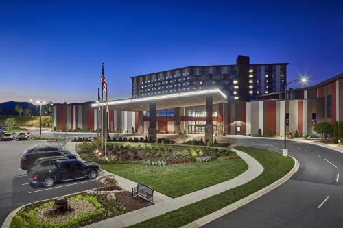 Murphy Hotel | Harrah's Cherokee Valley River, A Caesars Destination