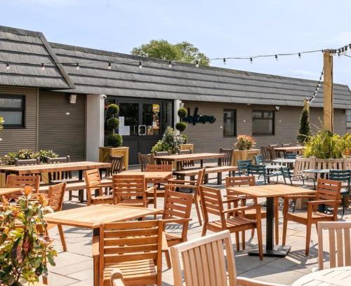 Wigton House | Harriet's Haven - Endless Pool, Tennis, Sky TV