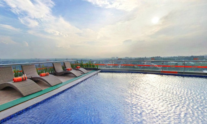 Sukajadi Hotel | HARRIS Hotel & Conventions Ciumbuleuit Bandung