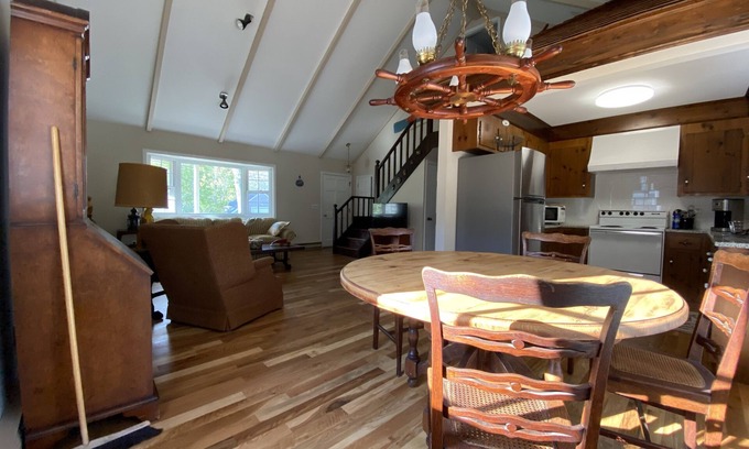 West Harwich House | Harwich home close to the beach