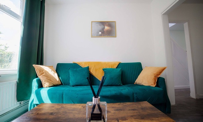 Hatfield House | Hatfield Serviced Accomodation