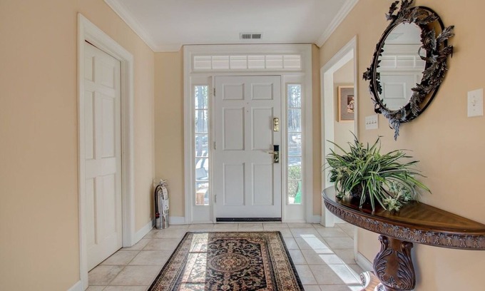 Chapel Hill House | Hatteras-C at the Governor's Club