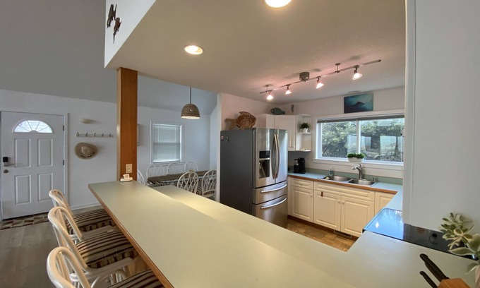 Brigands' Bay House | Hatteras Island Getaway on the Sound front