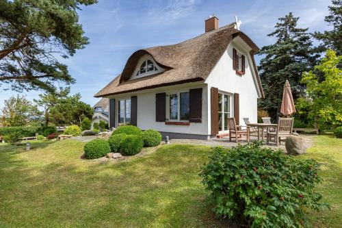 Ostseebad Ahrenshoop Apartment | Haus am Hohen Ufer 01