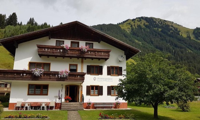 Holzgau Apartment | Haus Christof