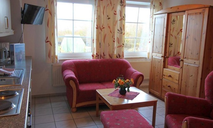 Vollerwiek Other | Haus Eiderstedt - Apartment 4 Kiebitz OG - Ferienhof Rickerts