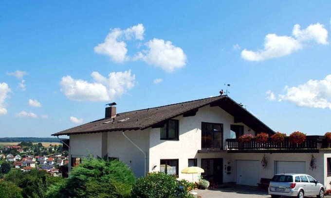 Bad Konig House | Haus Fernblick Apartment 1