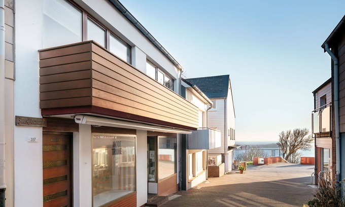 Helgoland Apartment | Haus Germania - apartment facing the island