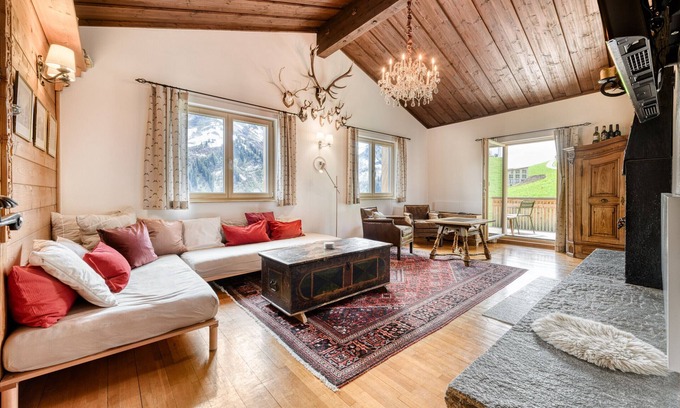 Damuels Ski Chalet | Haus Hämmerle Ski in - Ski out