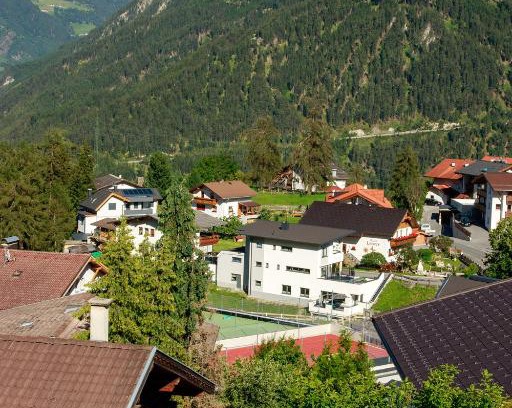 Ladis Apartment | Haus Helvetia