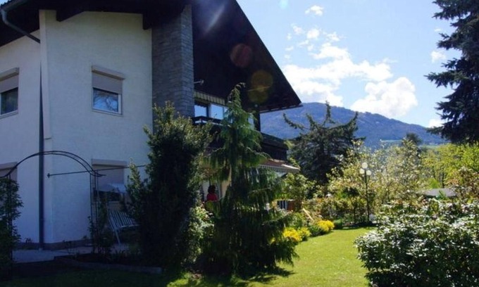 Millstatt Apartment | Haus Krainz - Appartement/fewo, Dusche und Bad, WC, Terrasse