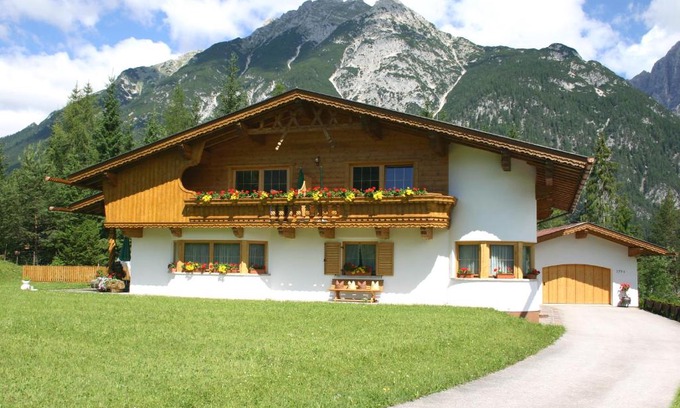 Weidach Apartment | Haus Schiefer