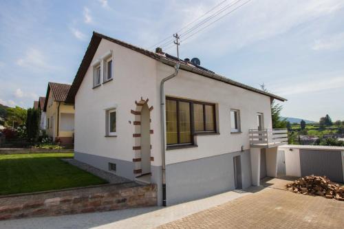 Friesenheim Apartment | Haus Sonnenhang