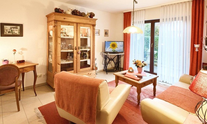 Bad Krozingen Apartment | Haus Sonnenschein - Holiday flat 2