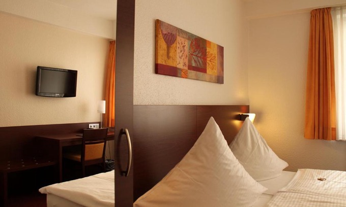 Vahrenwald Hotel | Haus Sparkuhl Hotel Garni