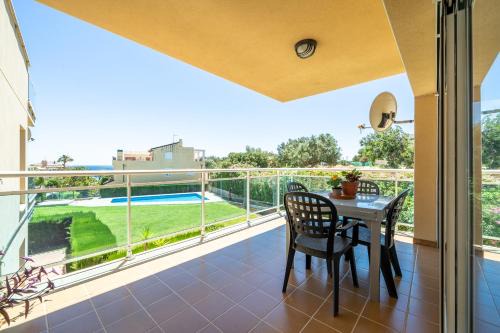 Costa Dorada Apartment | Hauzify I Apartament Cala Pepo 1