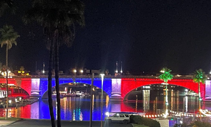 Lake Havasu City Condo | Havasu Lakeside Retreat! London Bridge Water Views