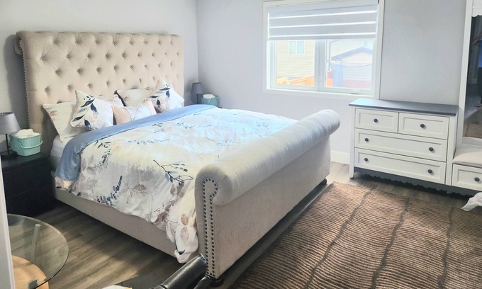 Saskatoon House | Have a fun alone or with your beautiful family at this lovely home