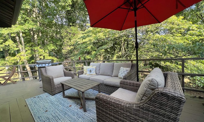 Sylva Cabin | Haven on The Creek- Sylva NC