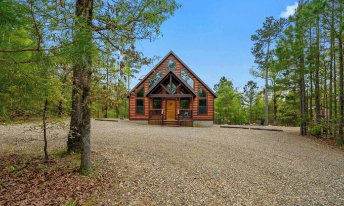 Hochatown Cabin | Havenwood/Minutes From Broken Bow Lake/Hot tub