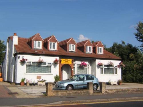 Pettits House | Havering Hotel