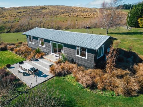 Otago Region Ski Chalet | Havrincourt Farm- The Farm Cottage