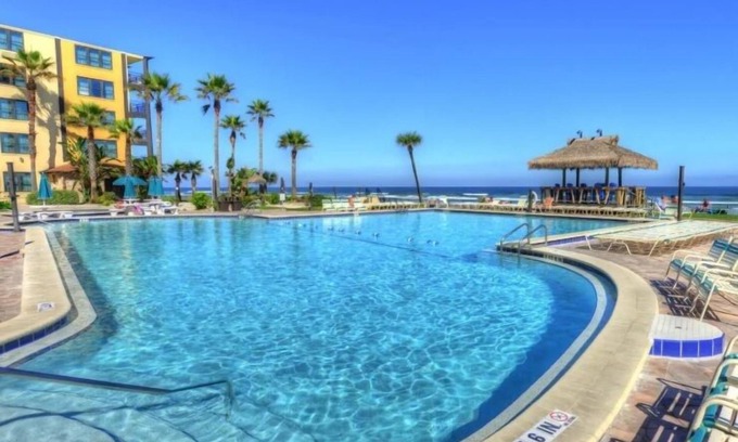 Daytona Beach Shores Apartment | Hawaiian Inn Studios