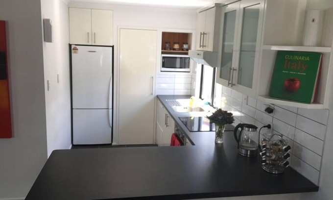 Hastings Condo | Hawkes Bay Getaway in Wine Country