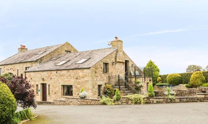Ingleton House | Hazelwood Cottage