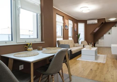 Plovdiv Apartment | Heart & Honey - The Romantic Loft