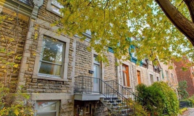 Milton Park House | Heart of downtown Prime location, indoor Parking CITQ# 299716