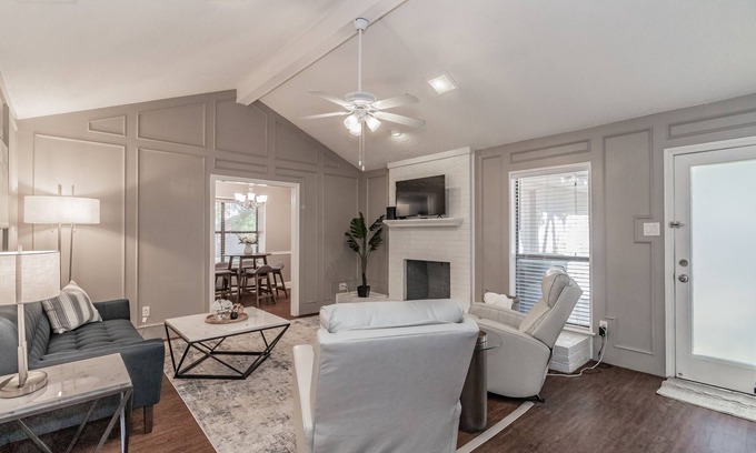 Coppell House | Heart of Coppell, Central DFW 2020 Remodeled Home