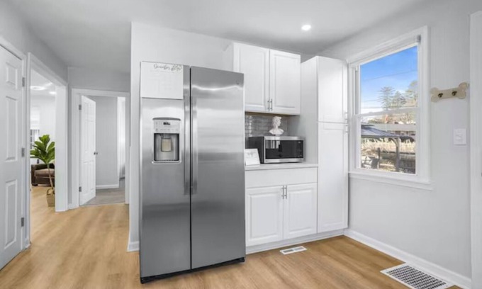 Wilmington House | Heart of Delaware Cozy Home Away