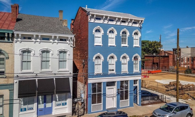 Covington House | Heart of Mainstrasse Suites