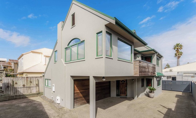 Mount Maunganui House | Heart of Mt Maunganui