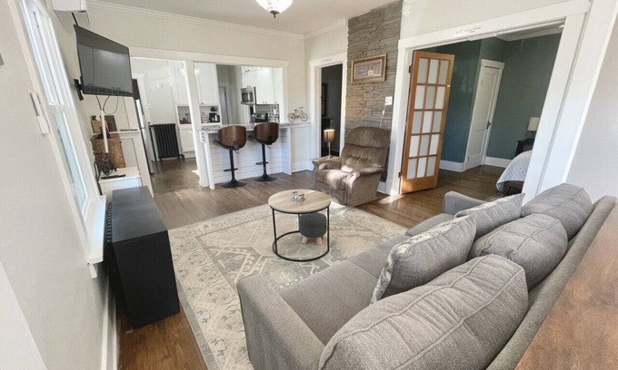 West Colorado Springs House | Heart of Old Colorado City, Walkable, Mountain Views, Base of Ute Pass