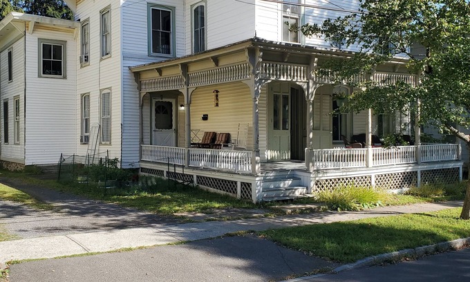 Cooperstown House | Heart of the Village of Cooperstown