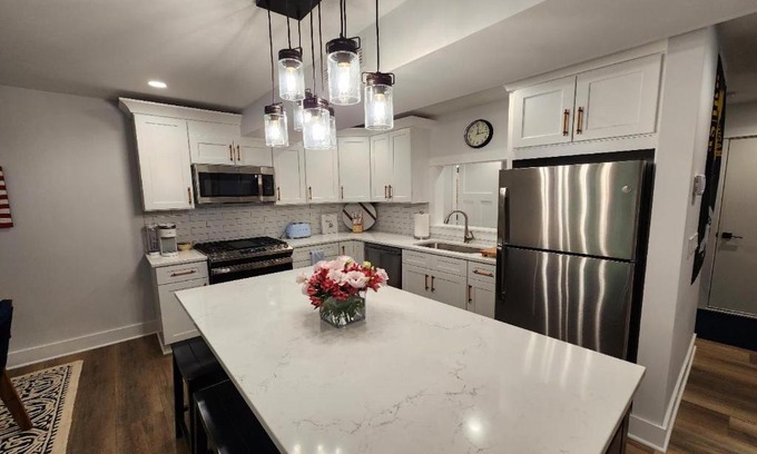 Harbor Springs Apartment | Heart & Soul Hideaway