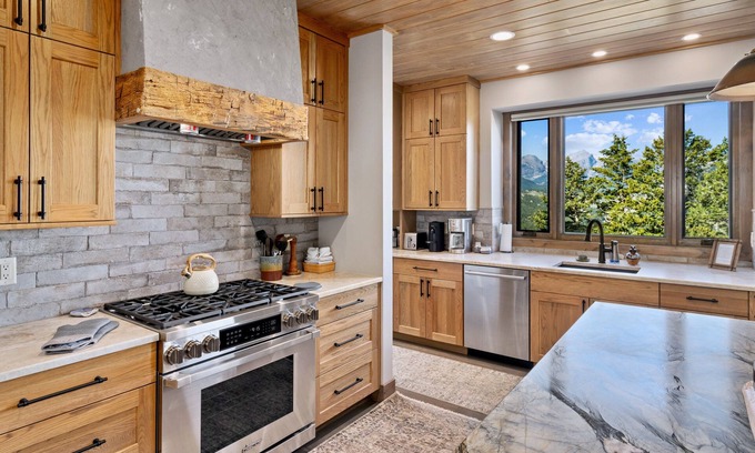 Windcliff Estates House | Hearthstone Luxury Vacation Rental At Windcliff 5 Bedroom Home