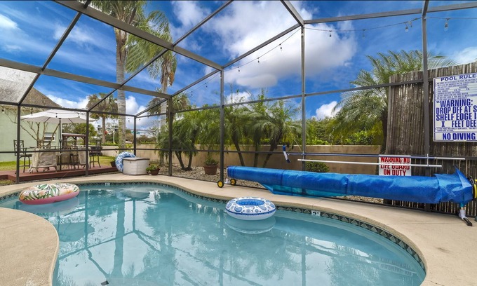 Land O' Lakes House | HEATED POOL Escape to Paradise in Land o Lakes!