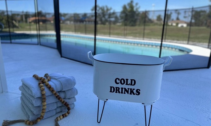 Pinehurst House | Heated Pool, Fishing, Golfing, Kayaks, Corn Hole,Table Tennis,Minutes to Beaches