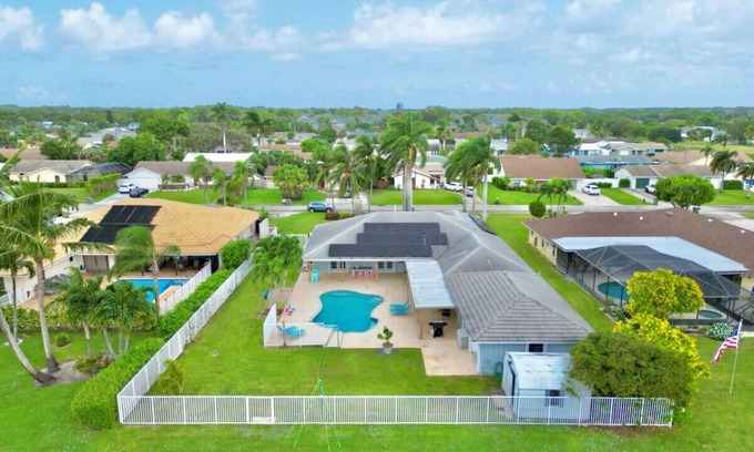 Boynton Beach House | Heated Pool | Game Room Cool