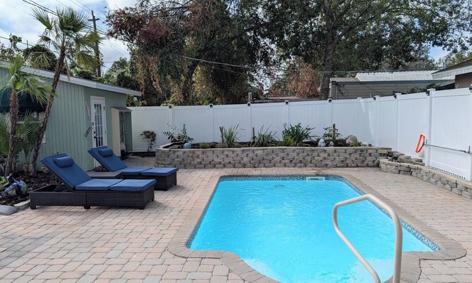 Sarasota House | Heated Pool Home in the Pinecraft area Close to Downtown and Beaches.