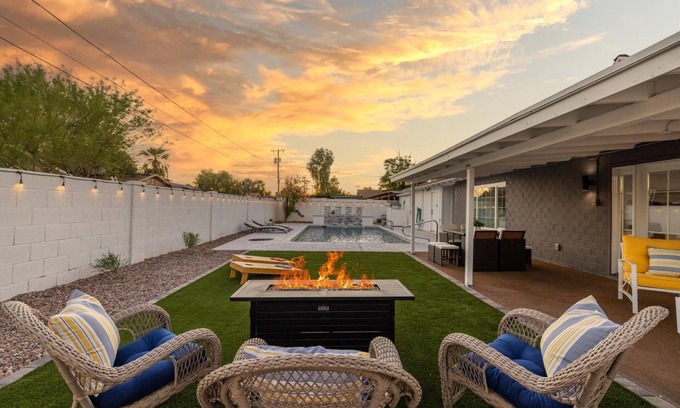 Scottsdale Estates Ten House | Heated Pool: Old Town Scottsdale Home & Games