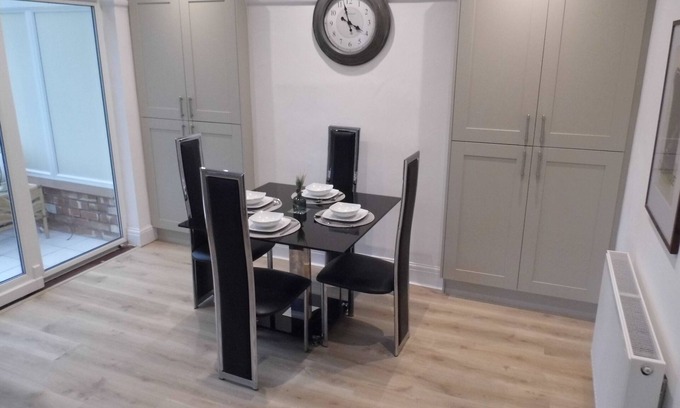 Offerton House | Heathside House 2 Bed House