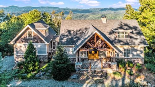 Banner Elk Ski Chalet | Heaven's Peak