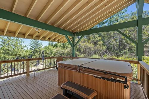 Groveland House | Heavenly Hilltop - 3-Level Home with Game Room home