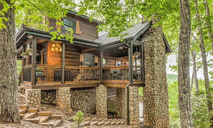 Unaka House | Heavens Doorstep