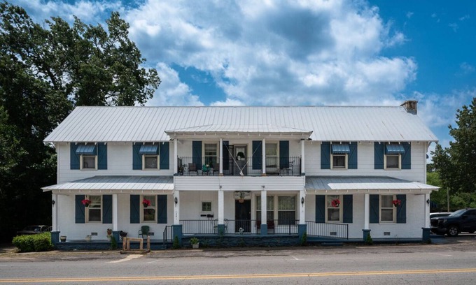 Heber Springs Hotel | Heber Historic Inn