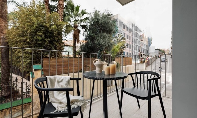 Gracia Apartment | Hebron - 2 bedrooms and office in Gràcia